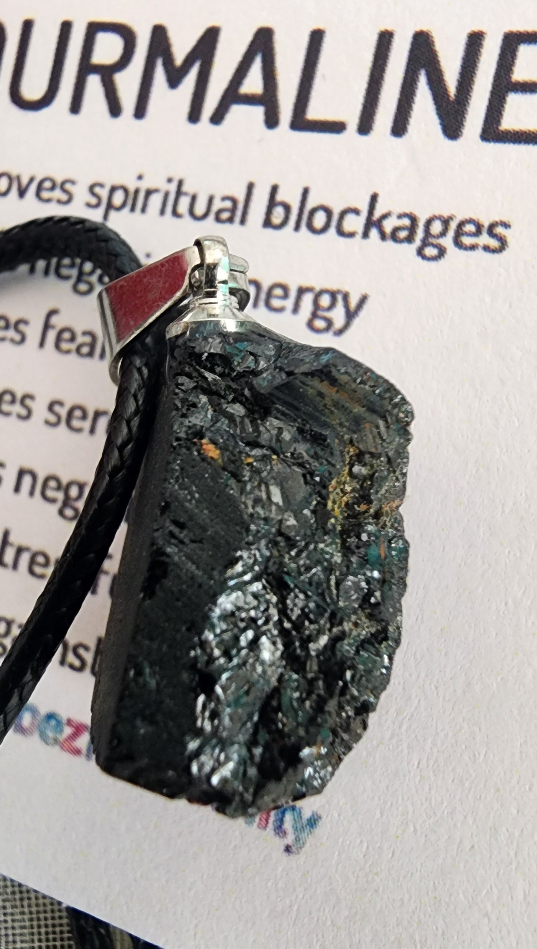 -Collar de turmalina negra