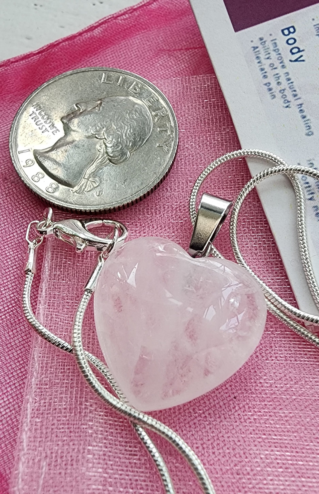 -Collar de cuarzo transparente en forma de corazón