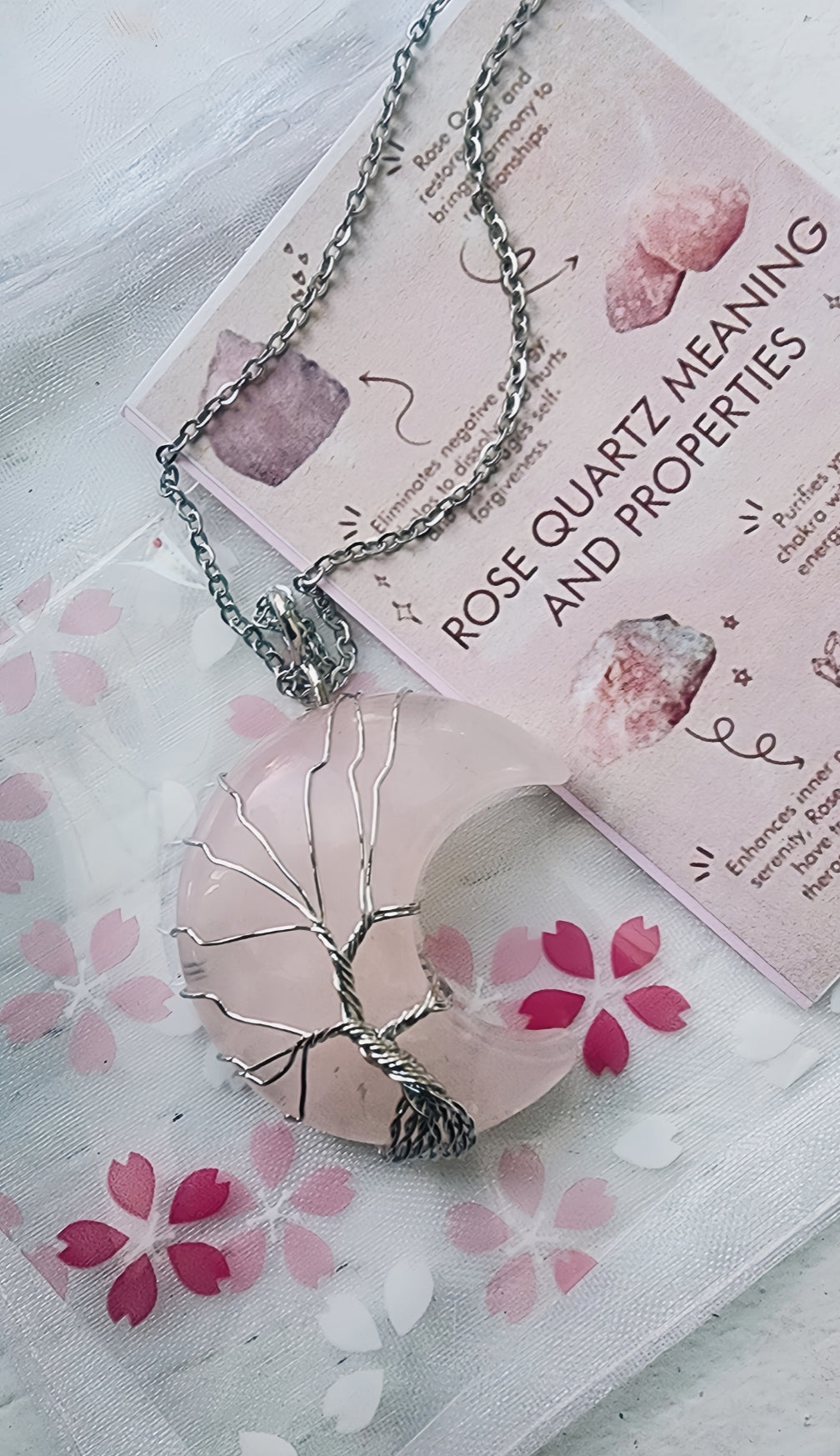 -Moon shapped love quartz necklace