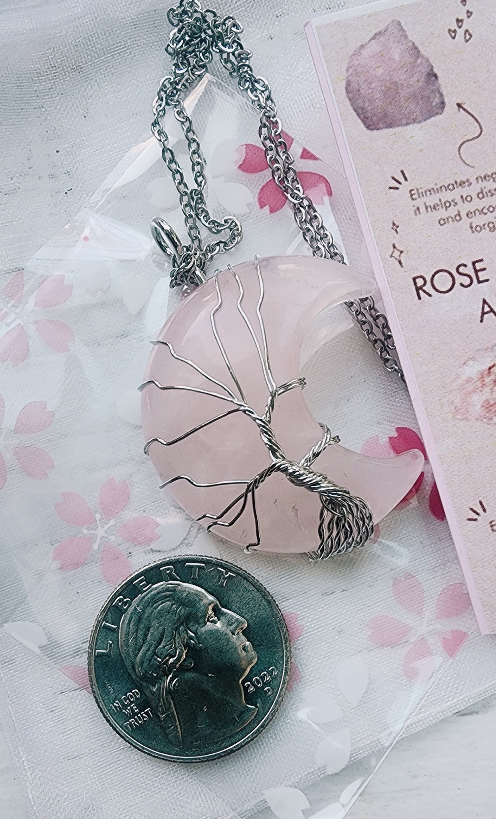 -Moon shapped love quartz necklace