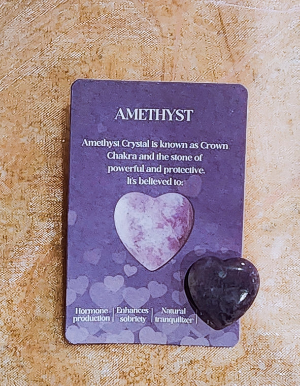 -¡Piedra de amatista de bolsillo en forma de corazón!