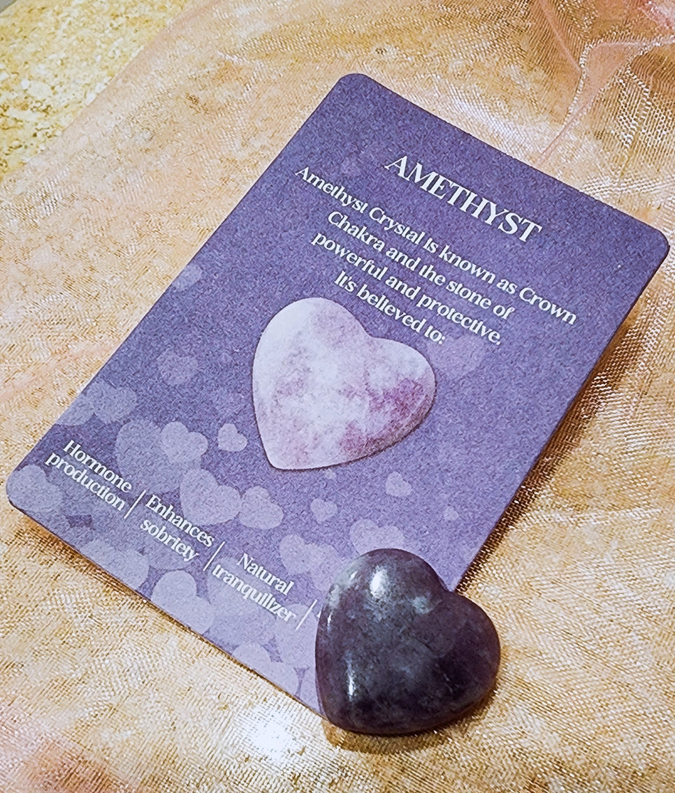 -¡Piedra de amatista de bolsillo en forma de corazón!