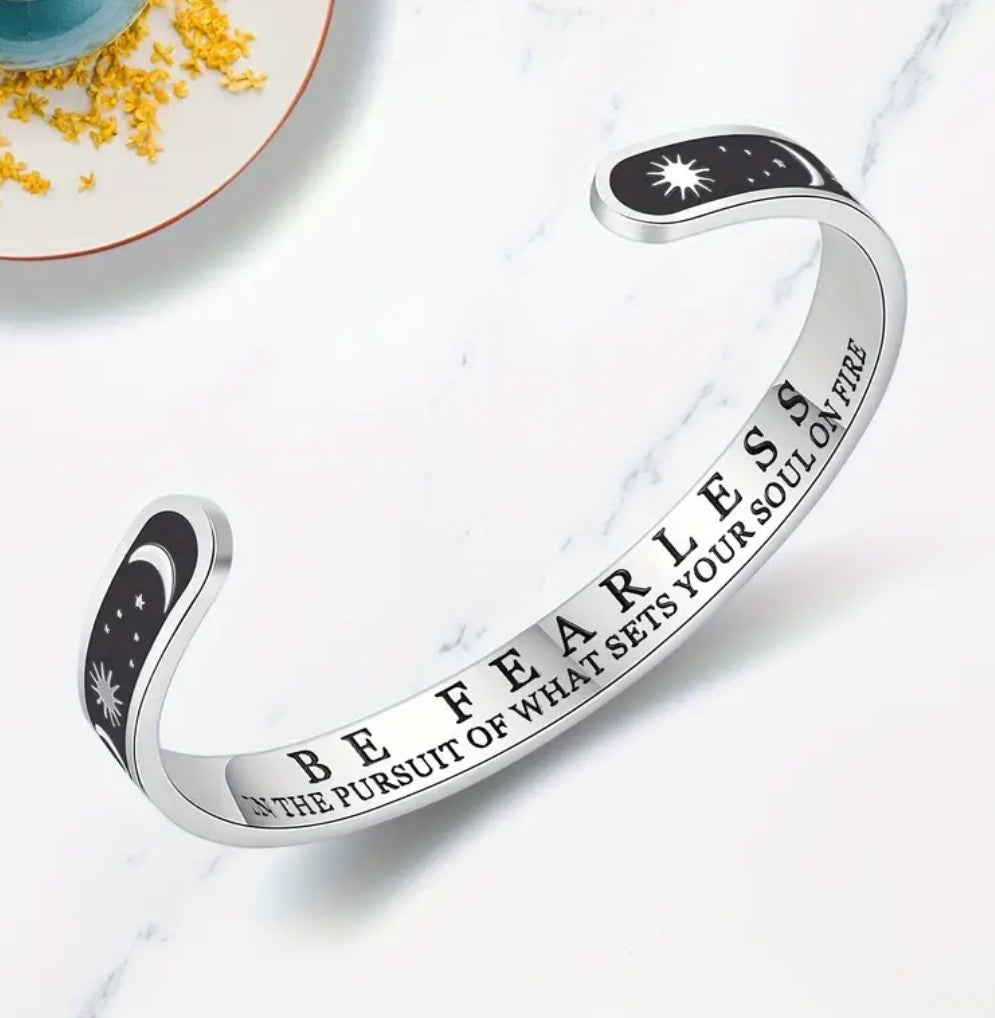 -Pulsera sin miedo