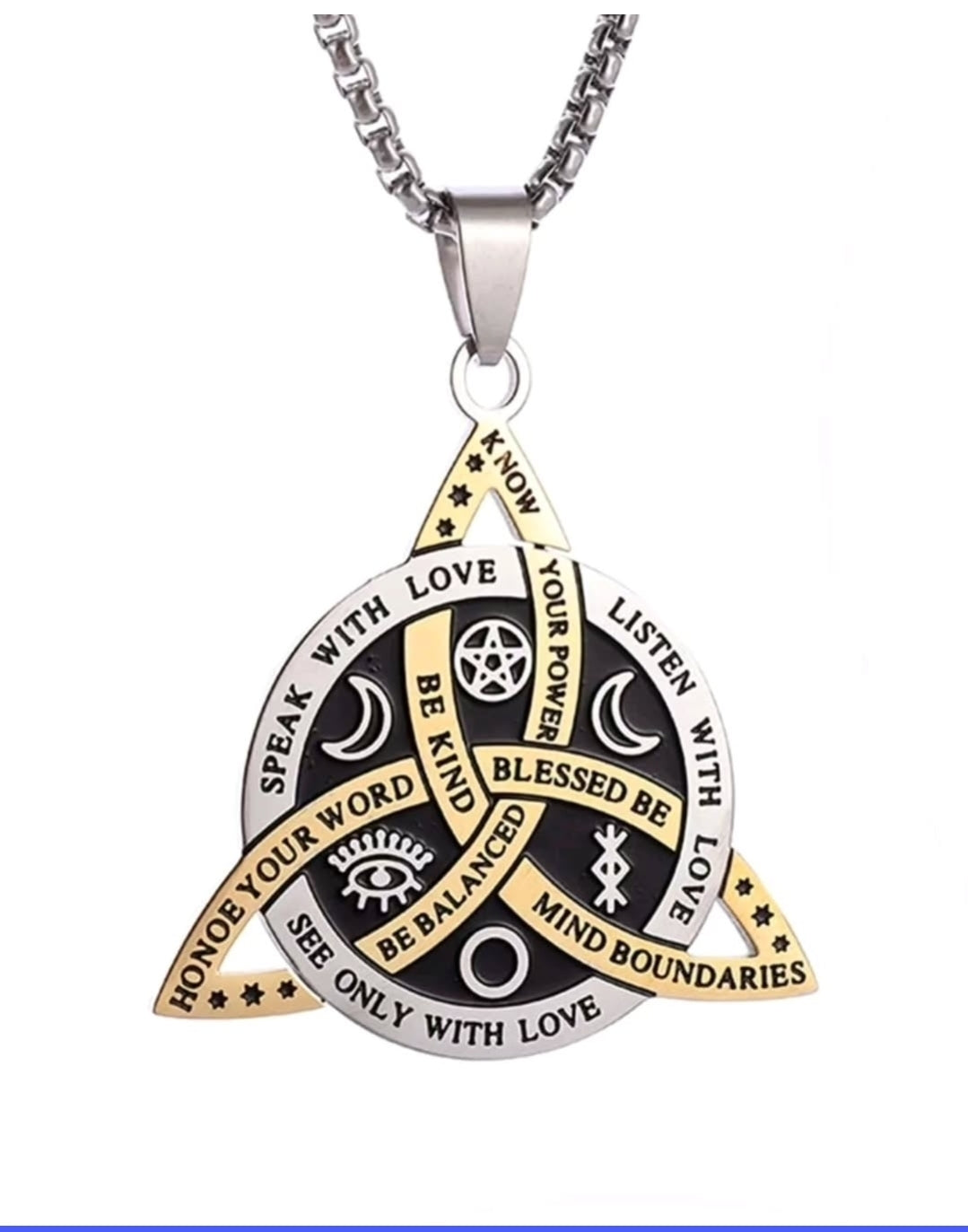 -Hollow Knot Necklace