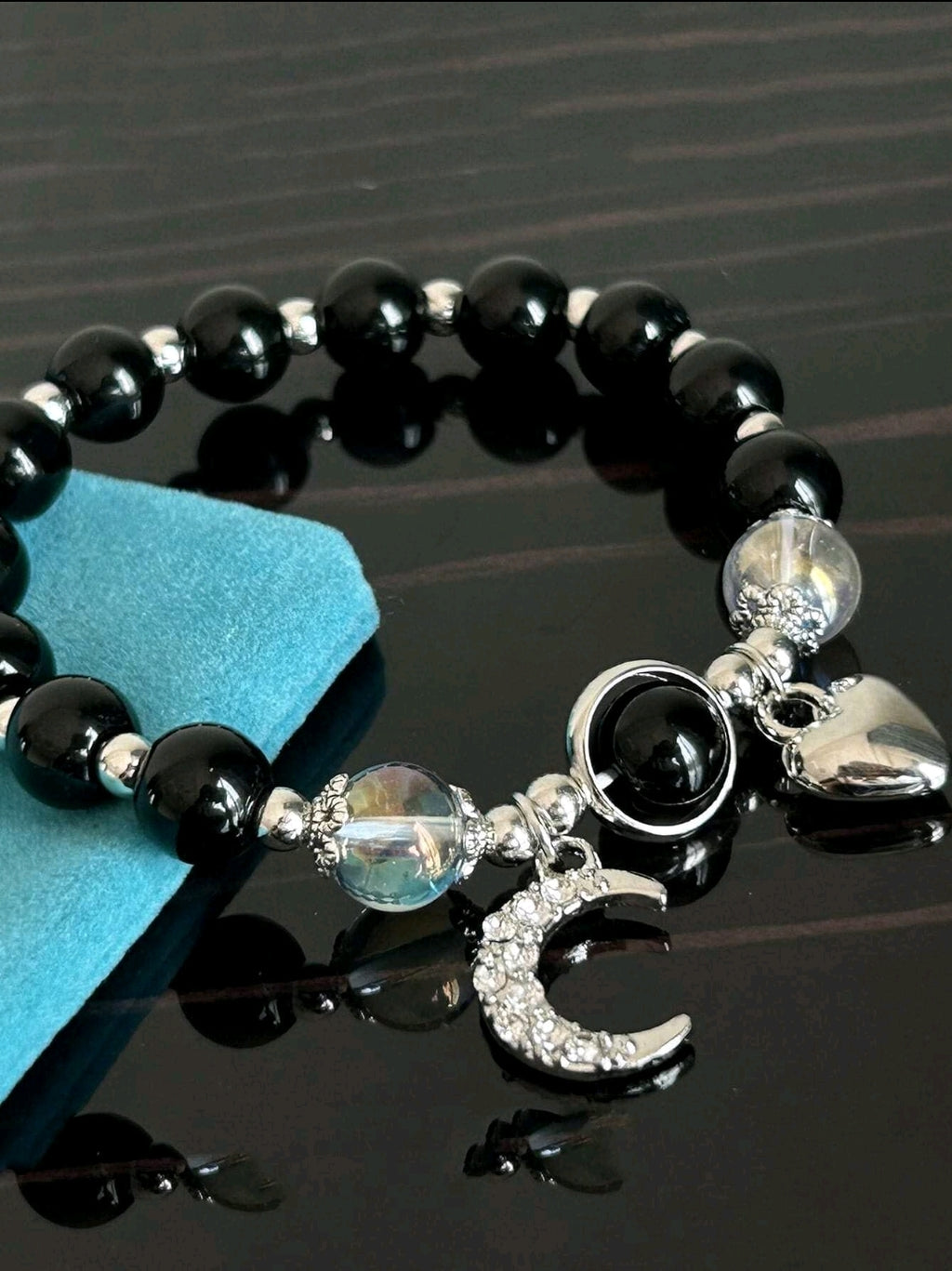 -Pulsera de cristal de ágata negra con dije de luna y corazón