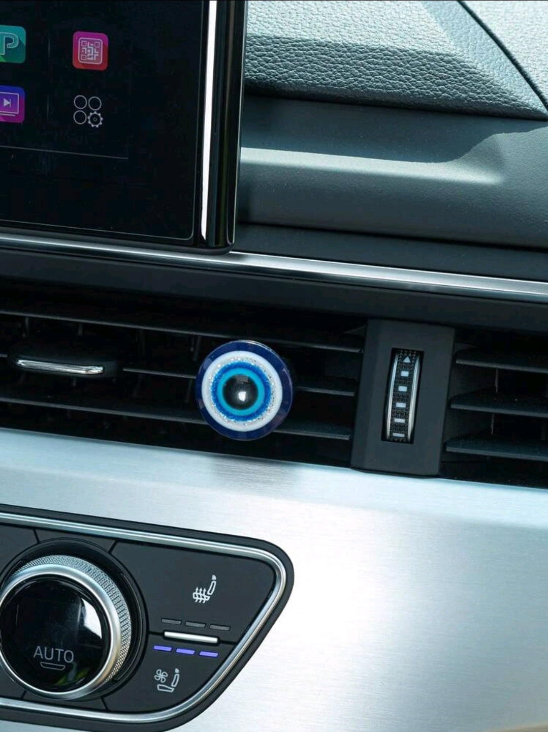 -Protector redondo contra el mal de ojo para tu coche